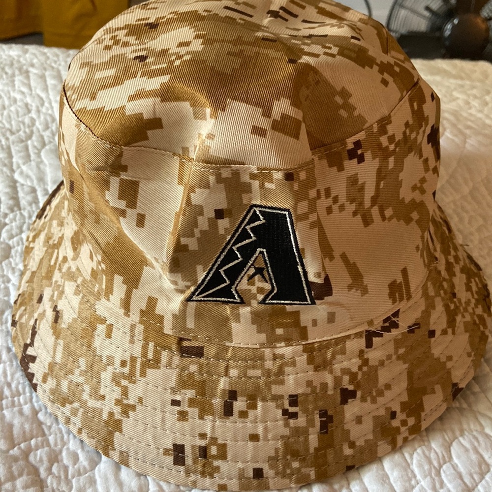 2022 Arizona Diamondbacks Reversible Bucket Hat.